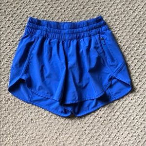 Lululemon Tracker Short Size 6